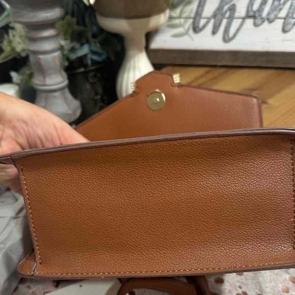 NWT Anne Klein White and Brown Crossbody Bag - Picture 7 of 8